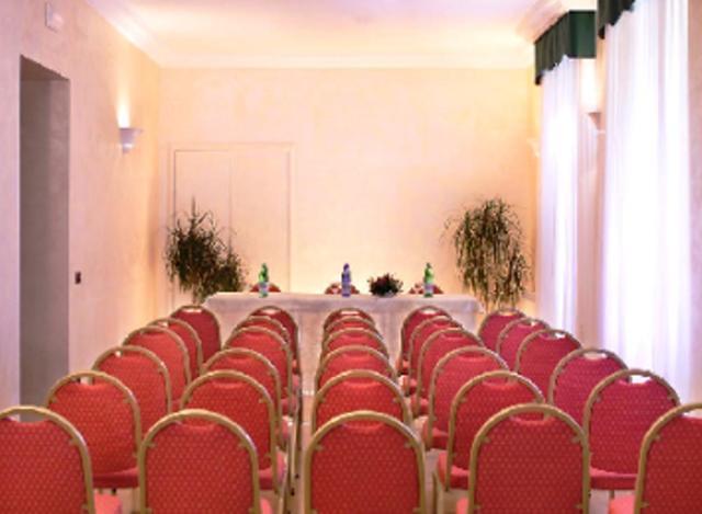 פיוג'י Hotel Universo מראה חיצוני תמונה