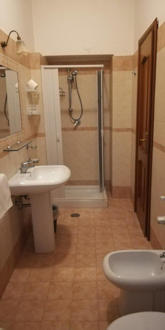 פיוג'י Hotel Universo מראה חיצוני תמונה